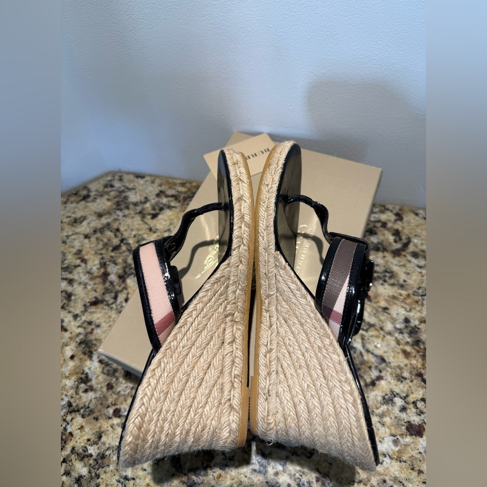 Authentic Burberry Nova Check Pattern Patent Leat… - image 4